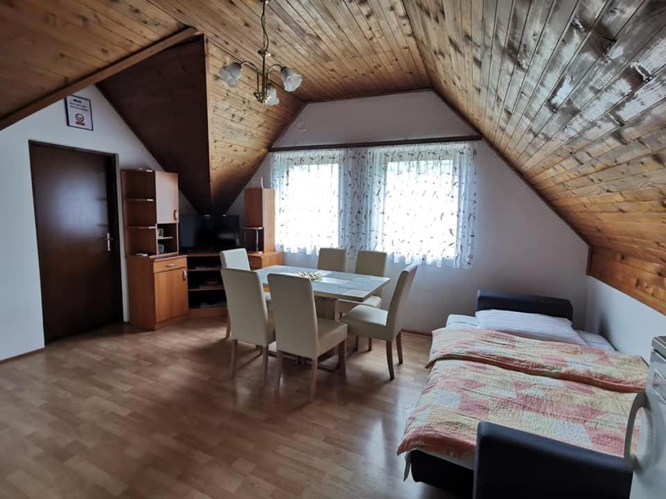 Vukovic Apartment Poljanak Zewnętrze zdjęcie